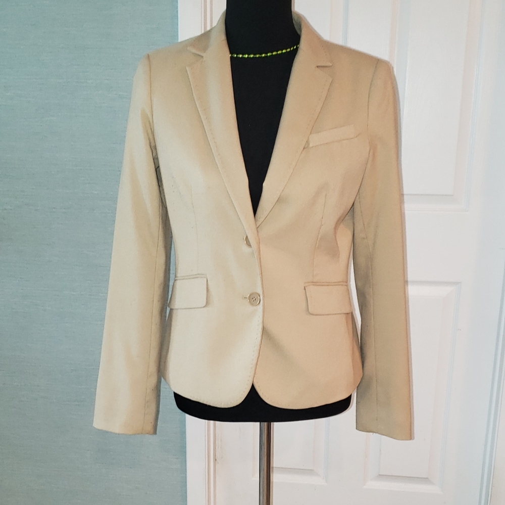 Camel Colored blazer size 6